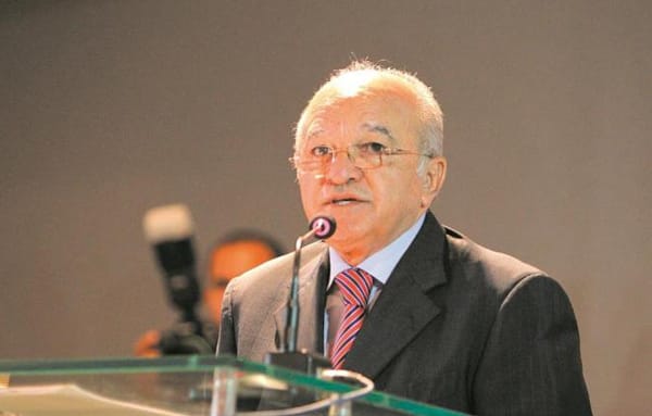 122717_697x437_crop_57c76c3060420